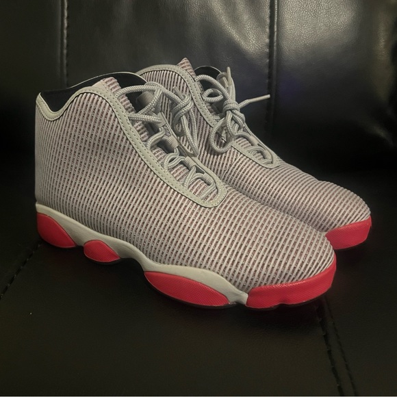 Nike Air Jordan Horizon Gray/Pink Shoes - Picture 2 of 4
